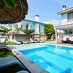 Hotel La Mira Alacati 2*