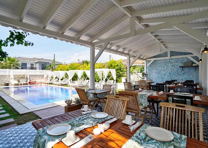 ホテル La Mira Alacati 2*